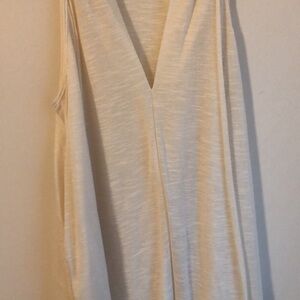 Umgee Cream Asymmetrical Sleeveless Tank Top